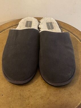 Hollister Men's Slip-On Corduroy Slippers - Dark Gray
